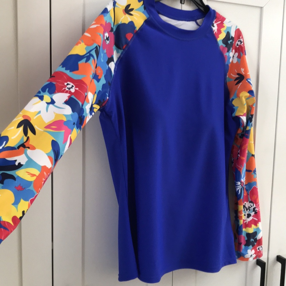 Blue Floral Raglan Long-Sleeve Women's Top - Picture 2 of 7